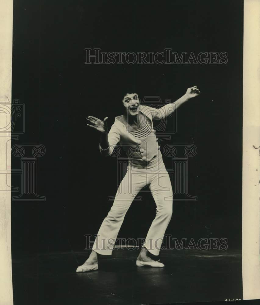 1974 Press Photo Mime Marcel Marceau - Historic Images