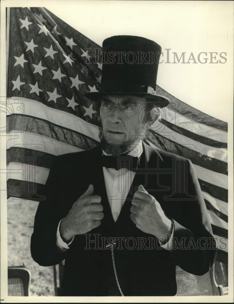 1982 Actor Gregory Peck in &quot;The Blue and The Gray&quot; as Abe Lincoln - Historic Images