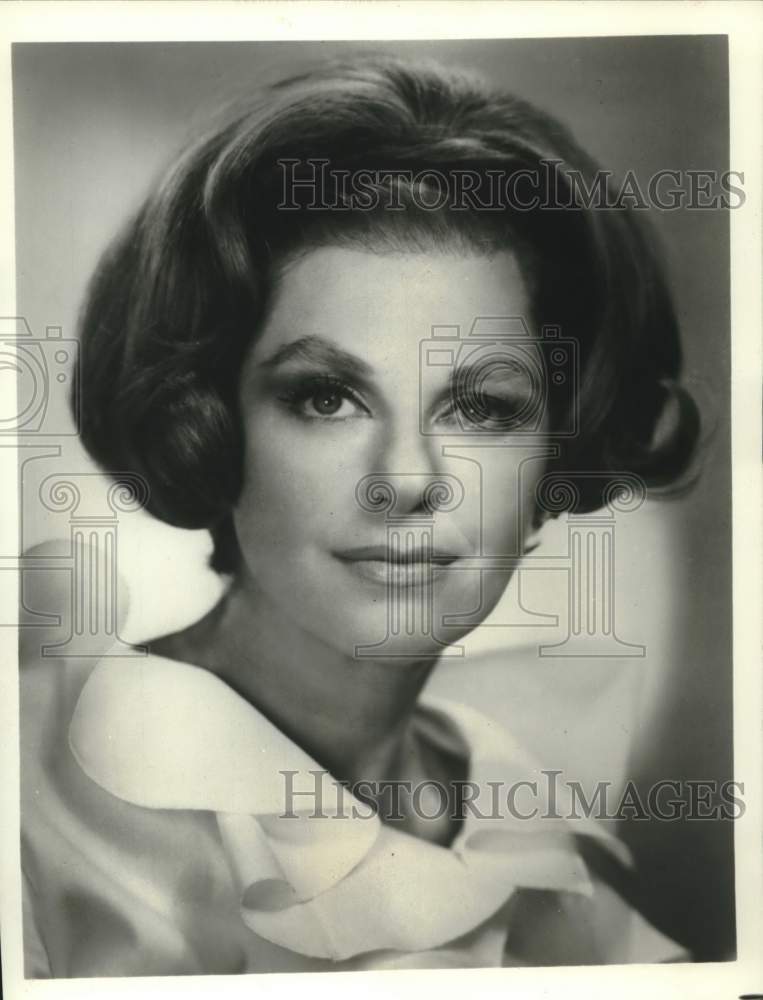 Press Photo Actress Joan Copeland in Television&#39;s &quot;Search for Tomorrow&quot; - Historic Images