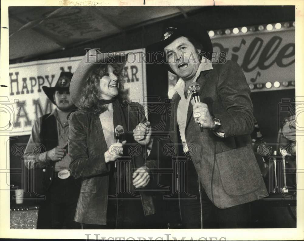 1980 Press Photo Musician Mickey Gilley on Television&#39;s &quot;Happy New Year America&quot; - Historic Images