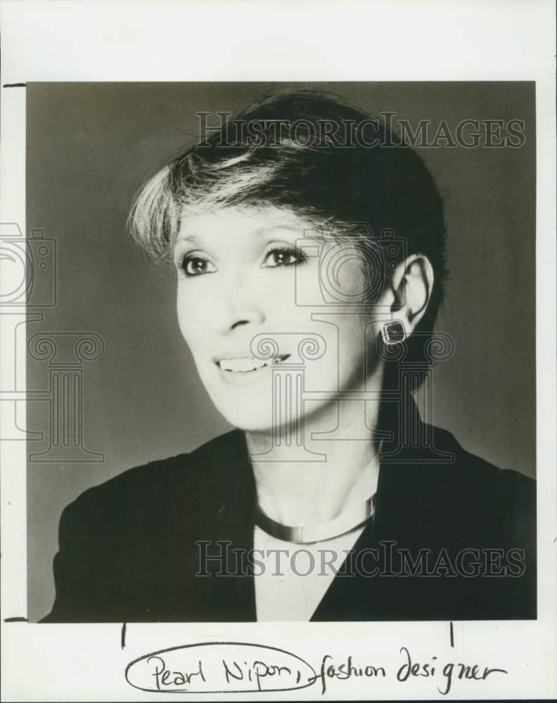 Press Photo Fashion Designer Pearl Nipon - Historic Images