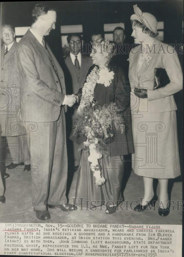 1951 Press Photo Indian, British &amp; American Officials Say Goodbye in Washington - Historic Images