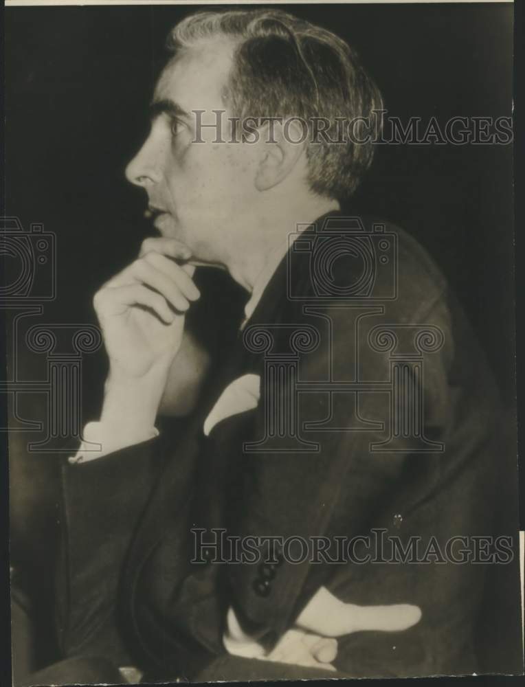 1944 Press Photo Gerard Reilly, National Labor Relations Board, Washington - Historic Images