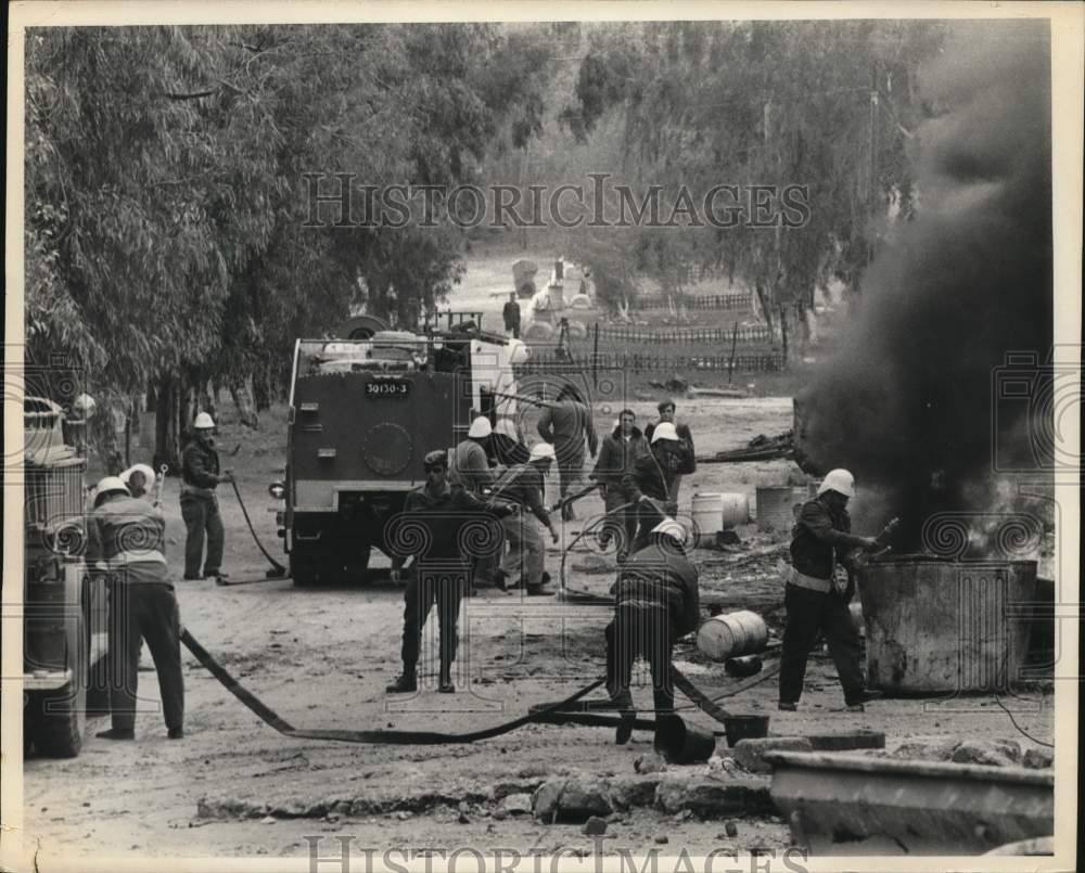 1970 Press Photo Tel Aviv fire fighting drill by the Haga. - sax16450 - Historic Images