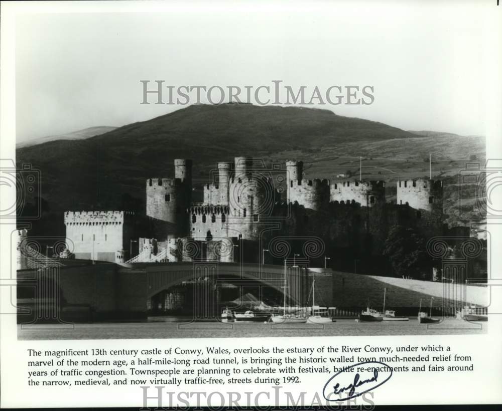 Press Photo The magnificent 13th century castle of Conwy, Wales - sax16597 - Historic Images