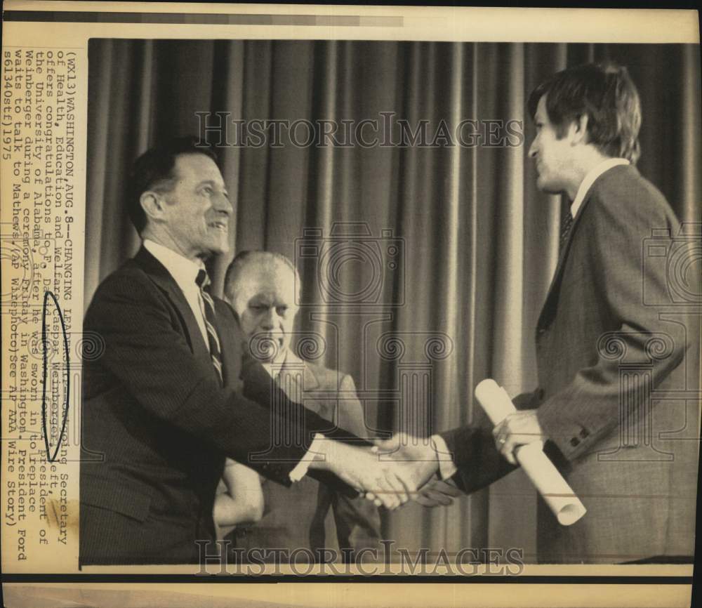1975 Press Photo Secretary of Health, Education & Welfare Caspar Weinberger- Historic Images