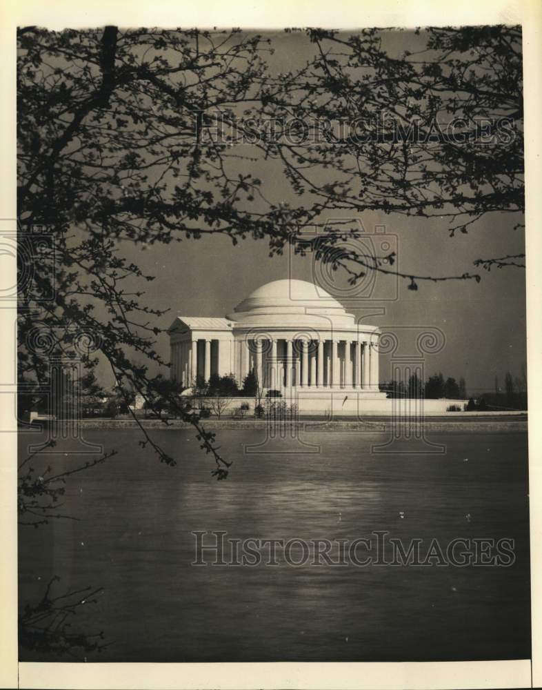 1943 Press Photo Exterior view of the Thomas Jefferson Memorial, Washington- Historic Images