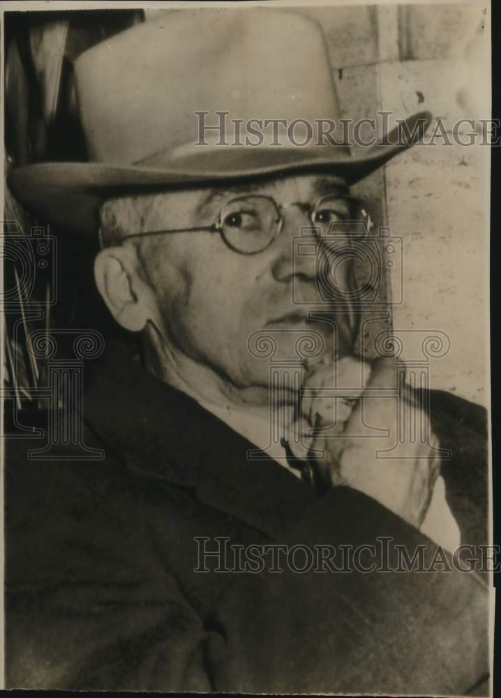 1936 Press Photo Ray McKaig, Republican leader in Idaho, nurses fractured jaw- Historic Images