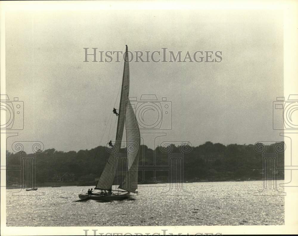 Press Photo Boat sailing on the sea - sax23021 - Historic Images