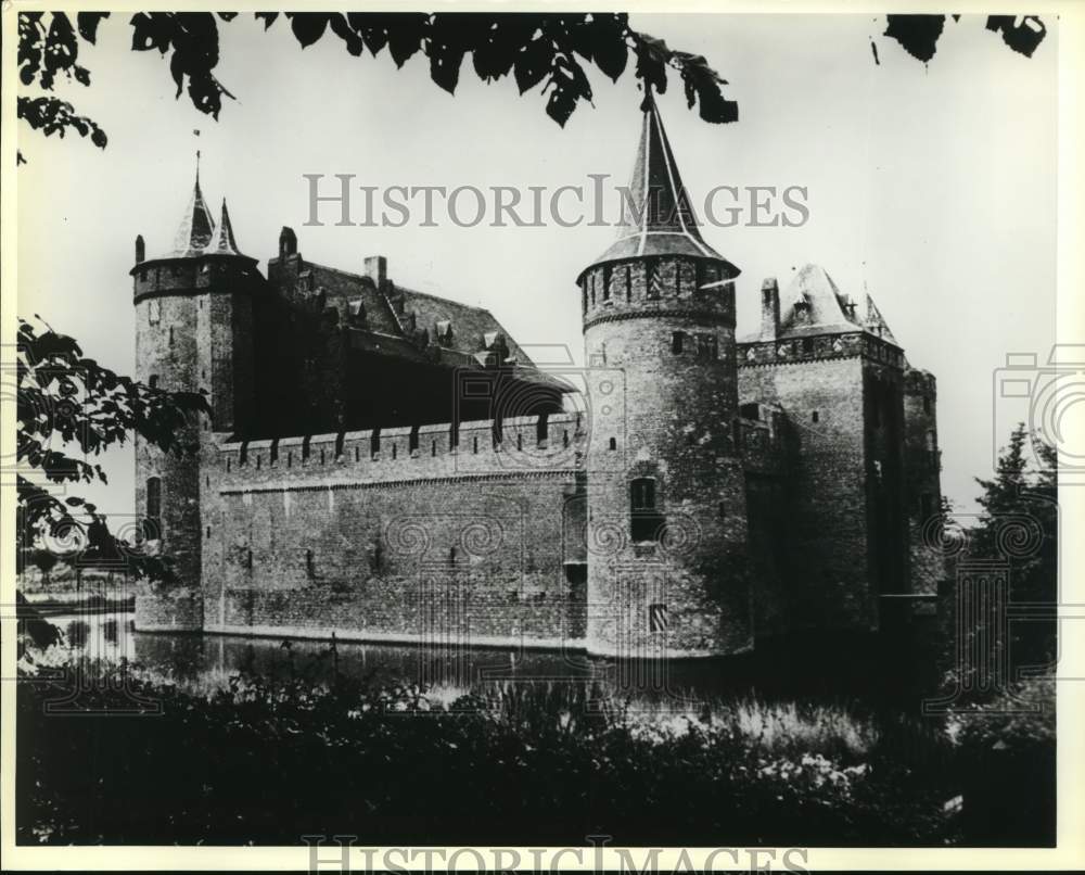 Press Photo Exterior of Castle in the Netherlands - sax27870- Historic Images