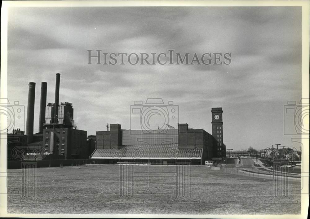 1983 Press Photo Goodyear Technical Center next to Tire Plant in Akron, Ohio- Historic Images