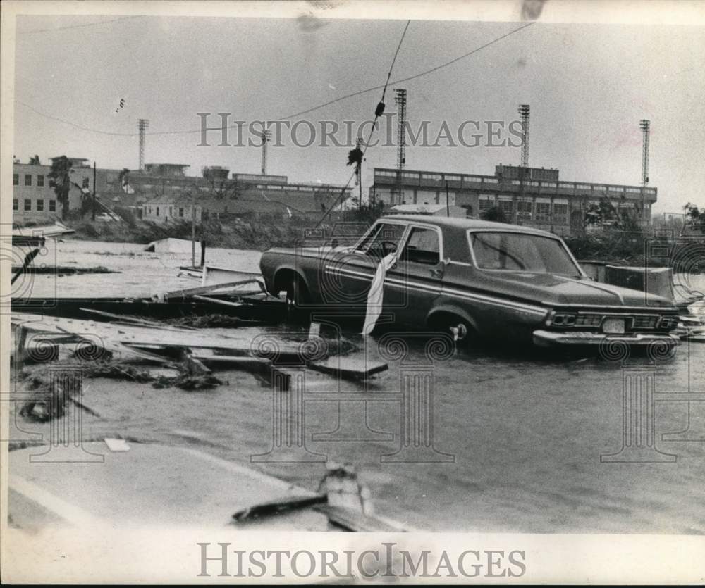 1970 Press Photo Destroyed buildings, flood caused by Hurricane Celia in Texas- Historic Images