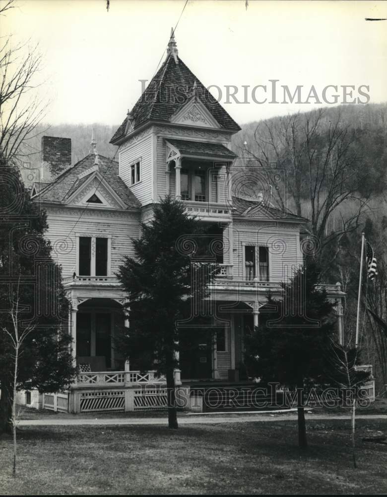 1987 Press Photo The Bowman Mansion in Cuttingsville, Vermont, Haunted House- Historic Images