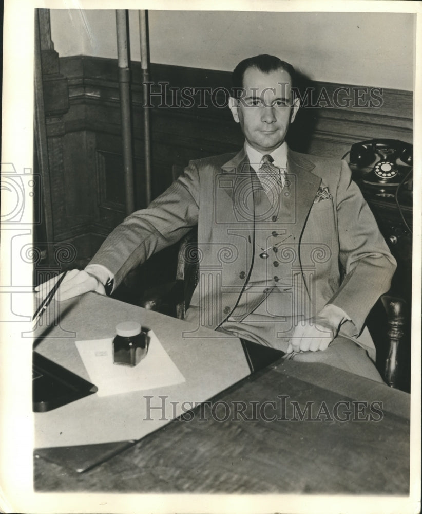 1901 Press Photo Wallace Scott at his desk - sba00238-Historic Images