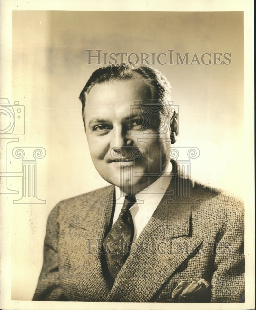 Press Photo LD Cosart sales manager truck Div of Dodge Div of Chrysler Corp - Historic Images