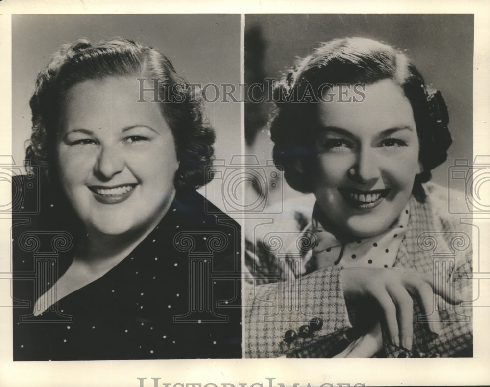 1943 Press Photo Kate Smith & Rosalind Russell Chosen as Outstanding Women in US-Historic Images