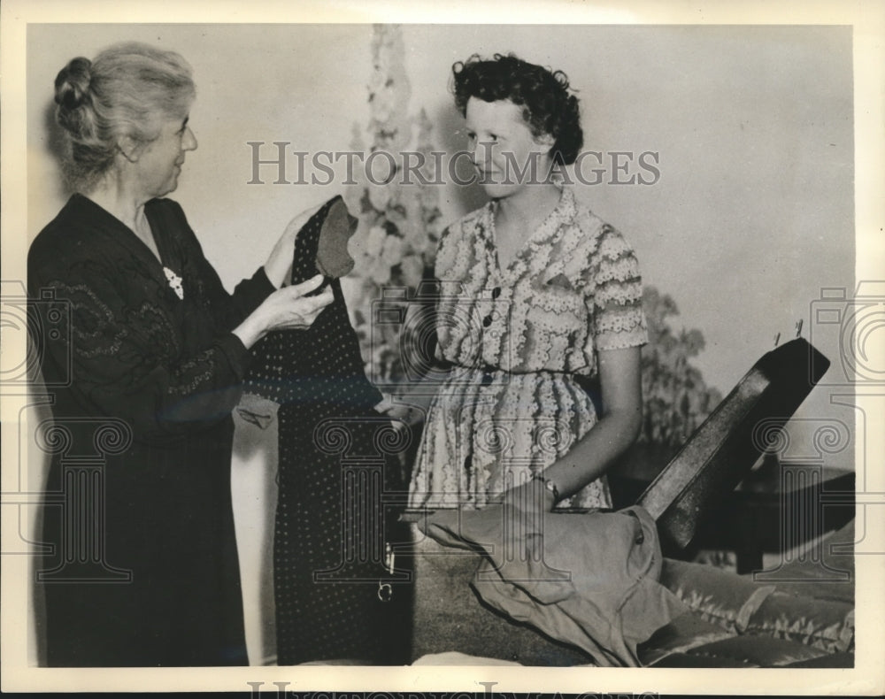 1940 Press Photo Betty Holland Great-Great-Granddaughter of Submarine Inventor-Historic Images