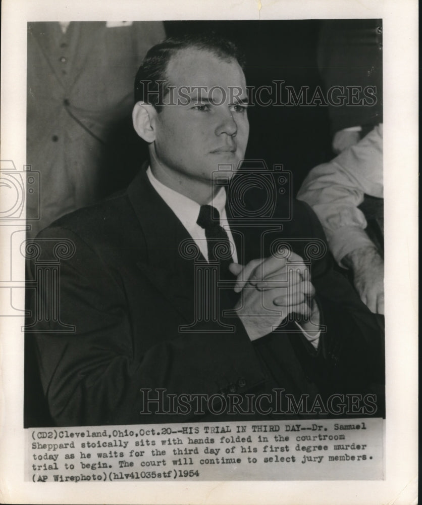 1954 Dr Samuel Sheppard Waits For Third Day of His Murder Trial - Historic Images