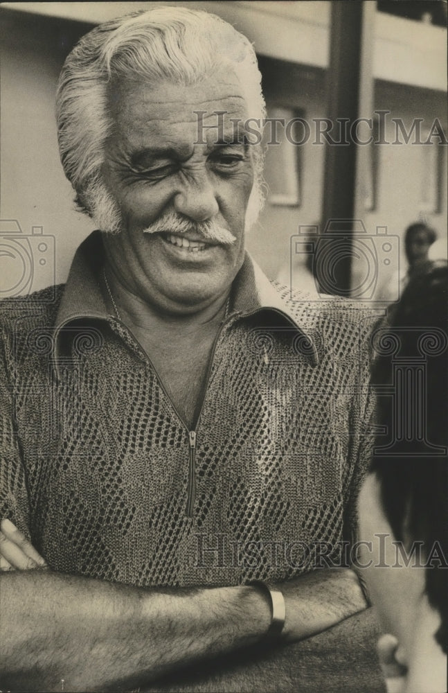 Press Photo American Actor and Singer Cesar Romero - Historic Images