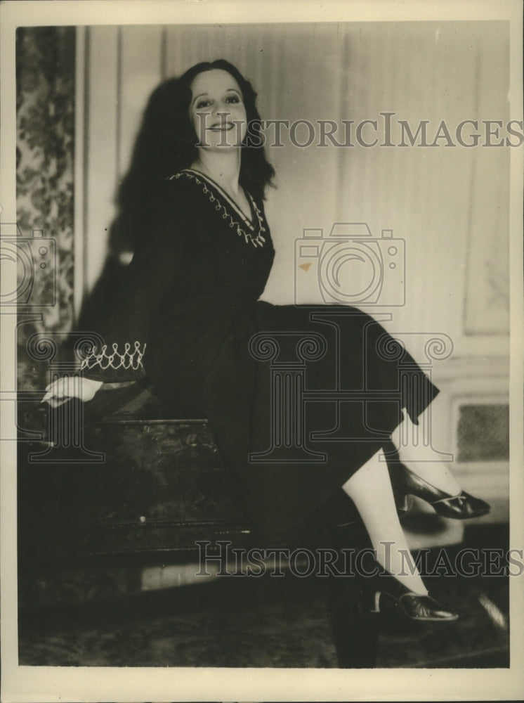 1931 Press Photo Josephine Sabing auditions for opera in Boston - Historic Images