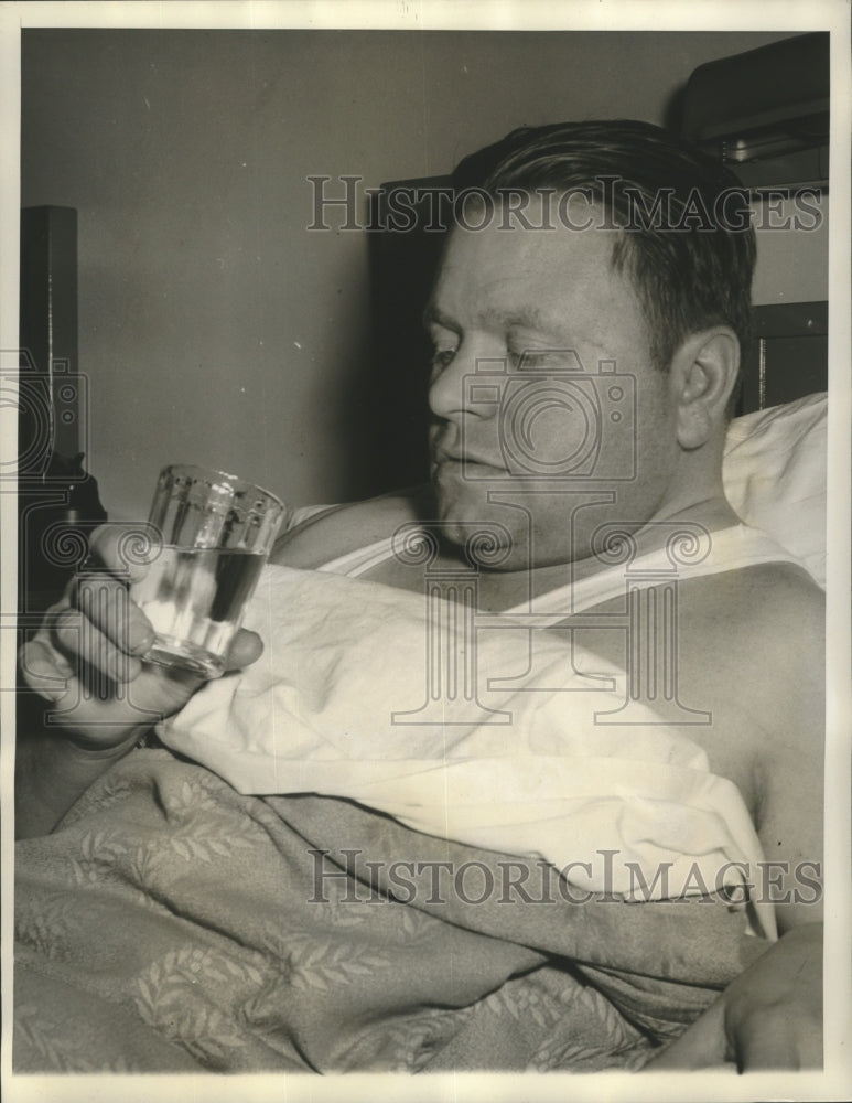 1942 CIO Director Takes to Bed After Scuffle - Historic Images