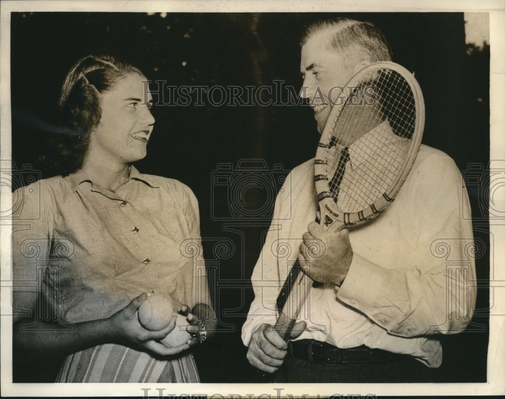 1940 Henry A. Wallace with his daughter Jean as they vacation - Historic Images