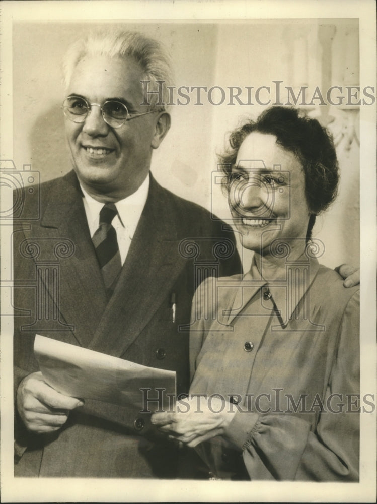1942 Press Photo Newly Elected Senator Judge Ferguson and Wife - sba02742-Historic Images
