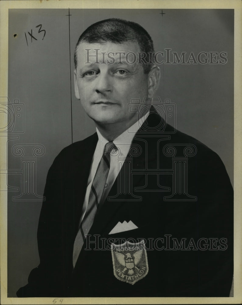 1941 Press Photo LTC Marian Lew Whiting, Officer of US Modern Paethathlon Center-Historic Images
