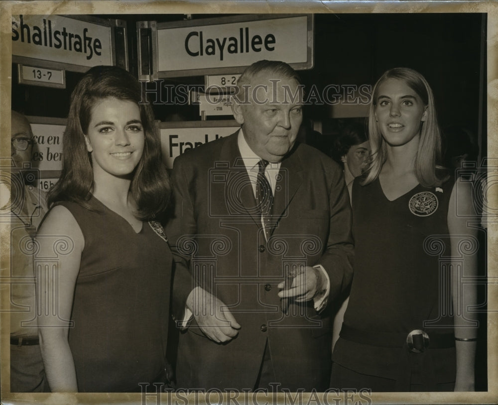 Press Photo Cathrin Loew and Edward Gerlince - Historic Images