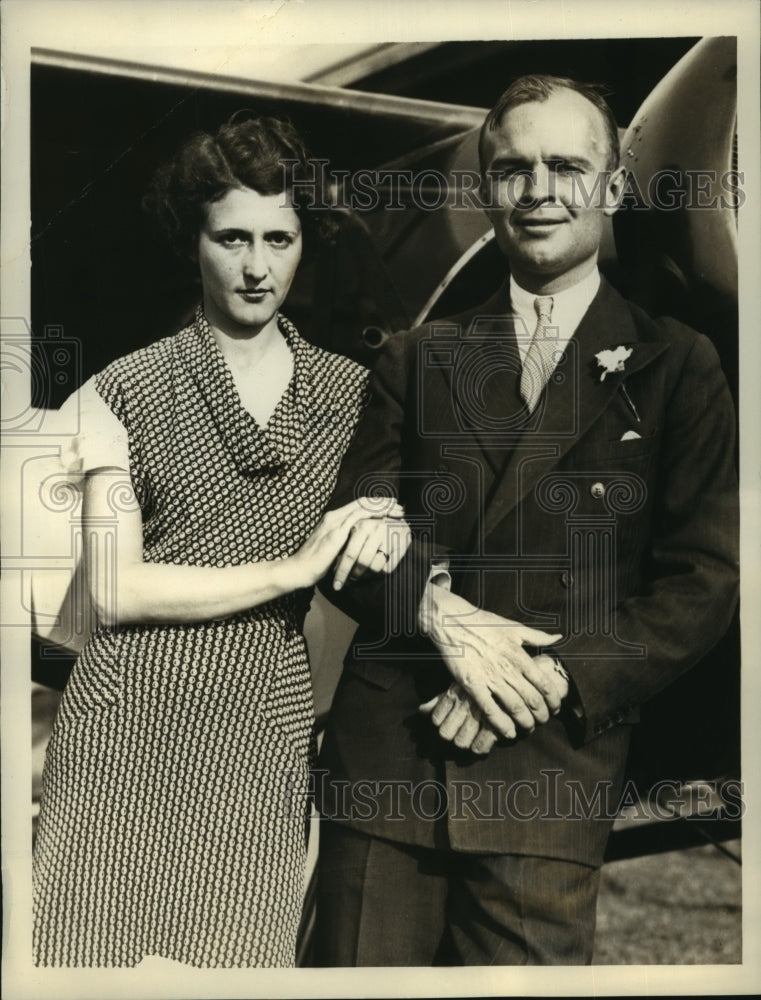 1933 Press Photo Reginald Hanghorne Brooks on Honeymoon at LI Aviation Club-Historic Images