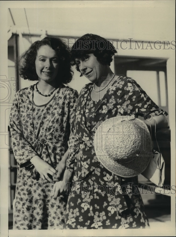 1931 Press Photo Mrs. Ethel Bourke & daughter Betty aboard the liner Ventura-Historic Images