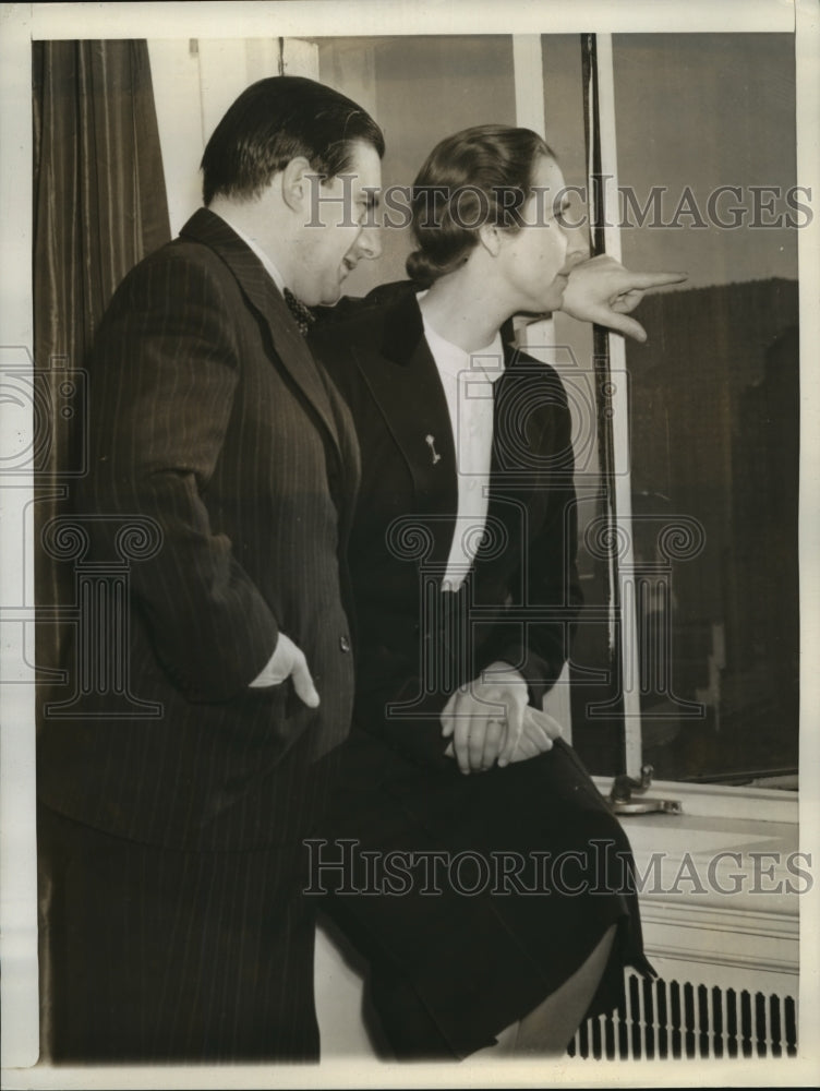 1939 Press Photo Mr and Mrs John Barbirolli of Philharmonic Symphonic Orchestra - Historic Images