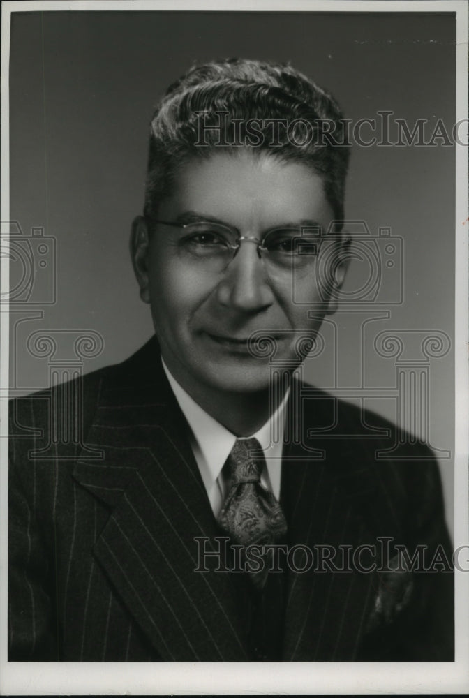 Press Photo Andres Rivera, Jr., Vice-President of  National Bank Commerce - Historic Images