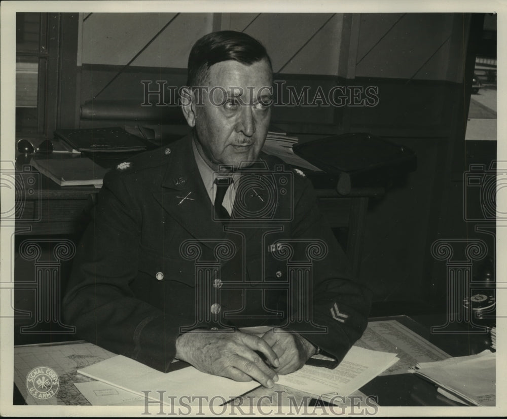 Press Photo Lt. Col. A.E. King, Post Exchange Officer, Hq Eighth Corps Area-Historic Images