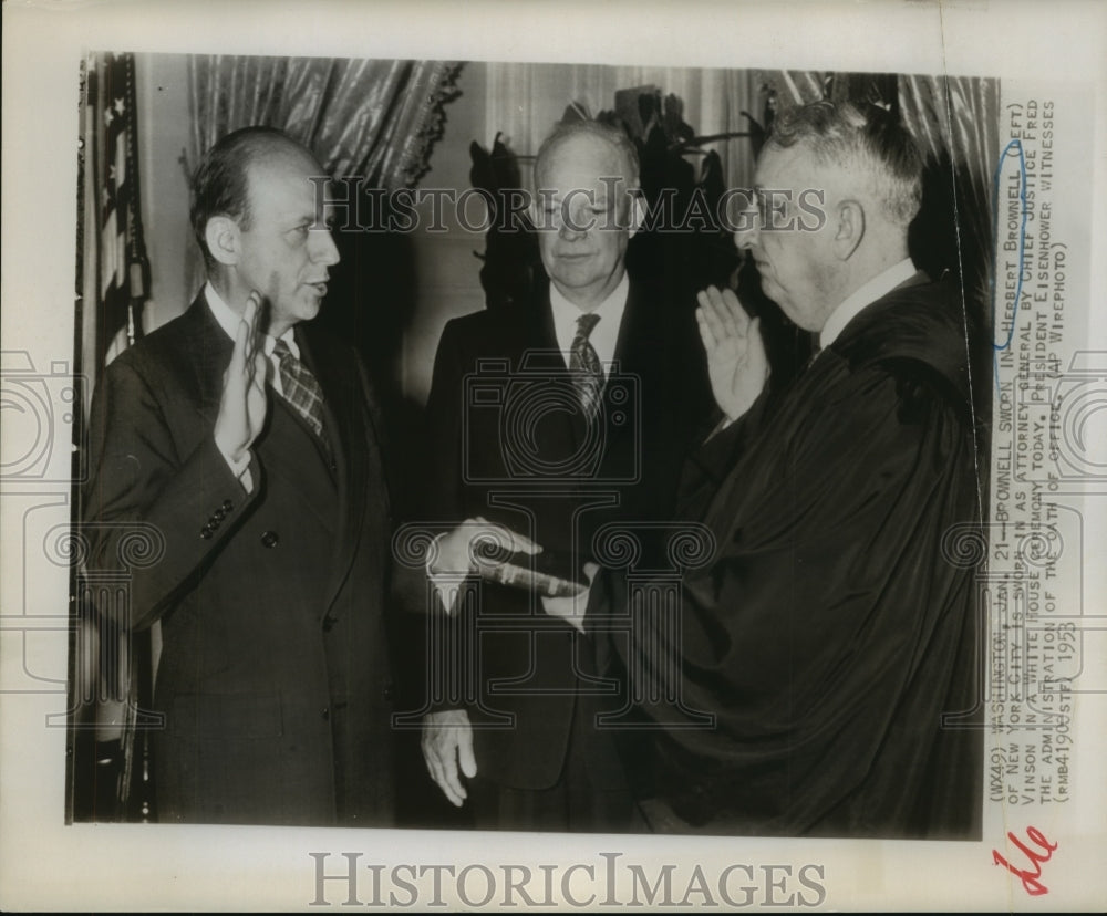 1953 Press Photo Brownwell Sworn in as Attorney General by Chief Justice Vinson-Historic Images