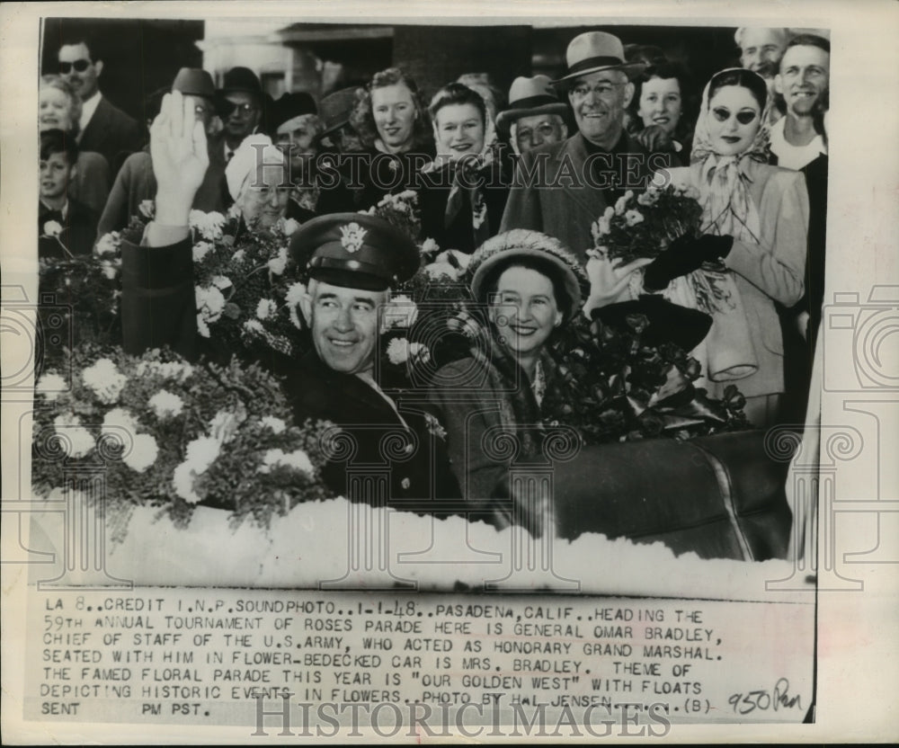 1948 Press Photo Mr. and Mrs. Omar Bradley at the Tournament of Roses Parade-Historic Images