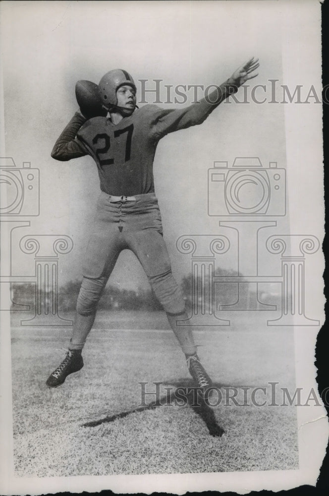 Press Photo Lester Veltman, passing back the football - sba06110-Historic Images