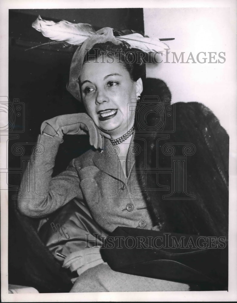 1952 Mrs. Ana Figueroa, First woman on U.N Security Council - Historic Images