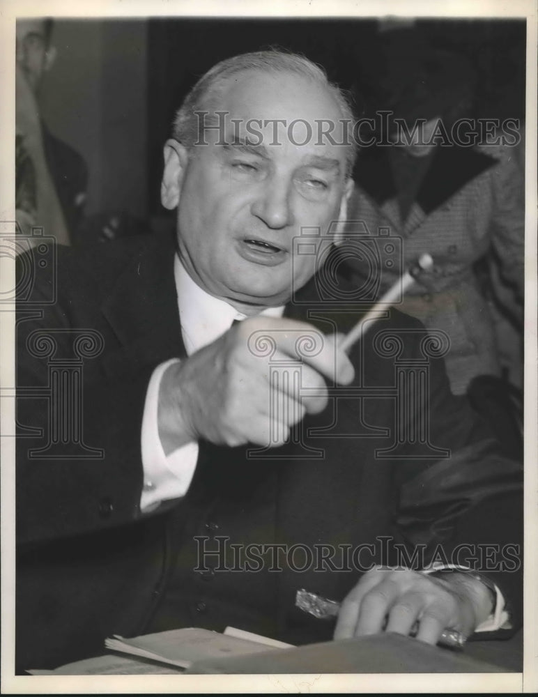 1941 Sen. William Langer on the Witness Stand at Senate Hearing - Historic Images