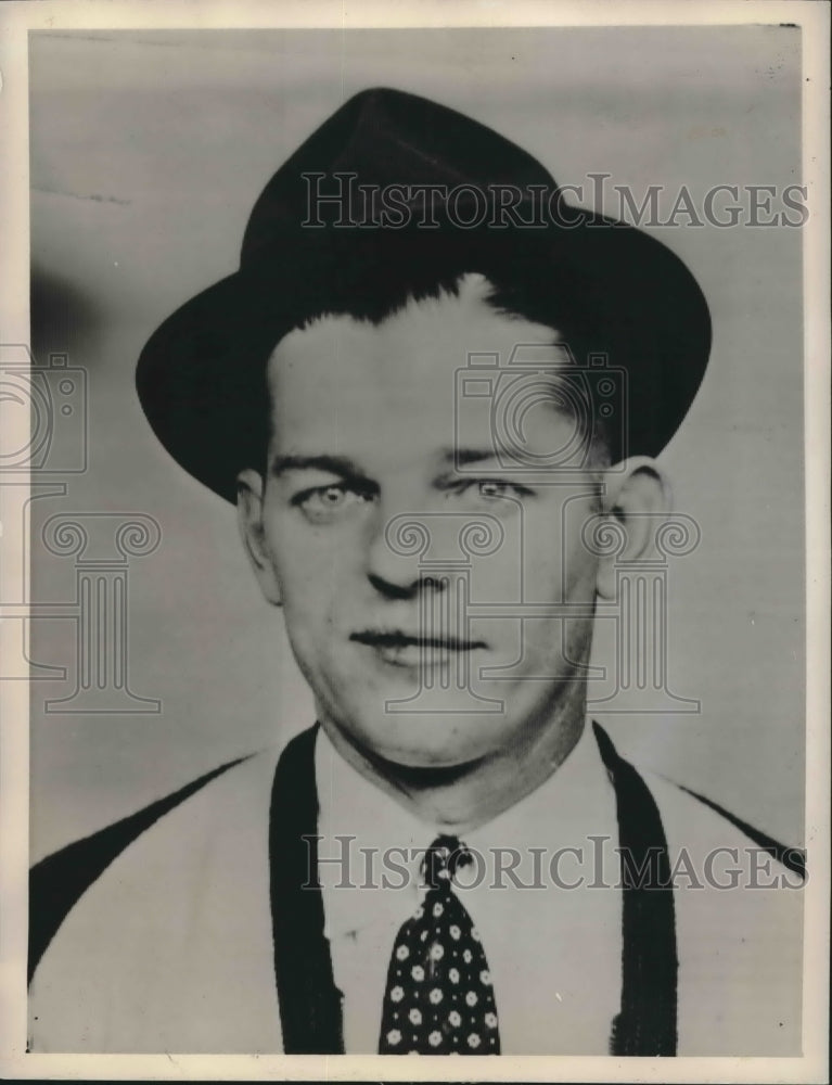 1940 A portrait of William J. Earnest - Historic Images