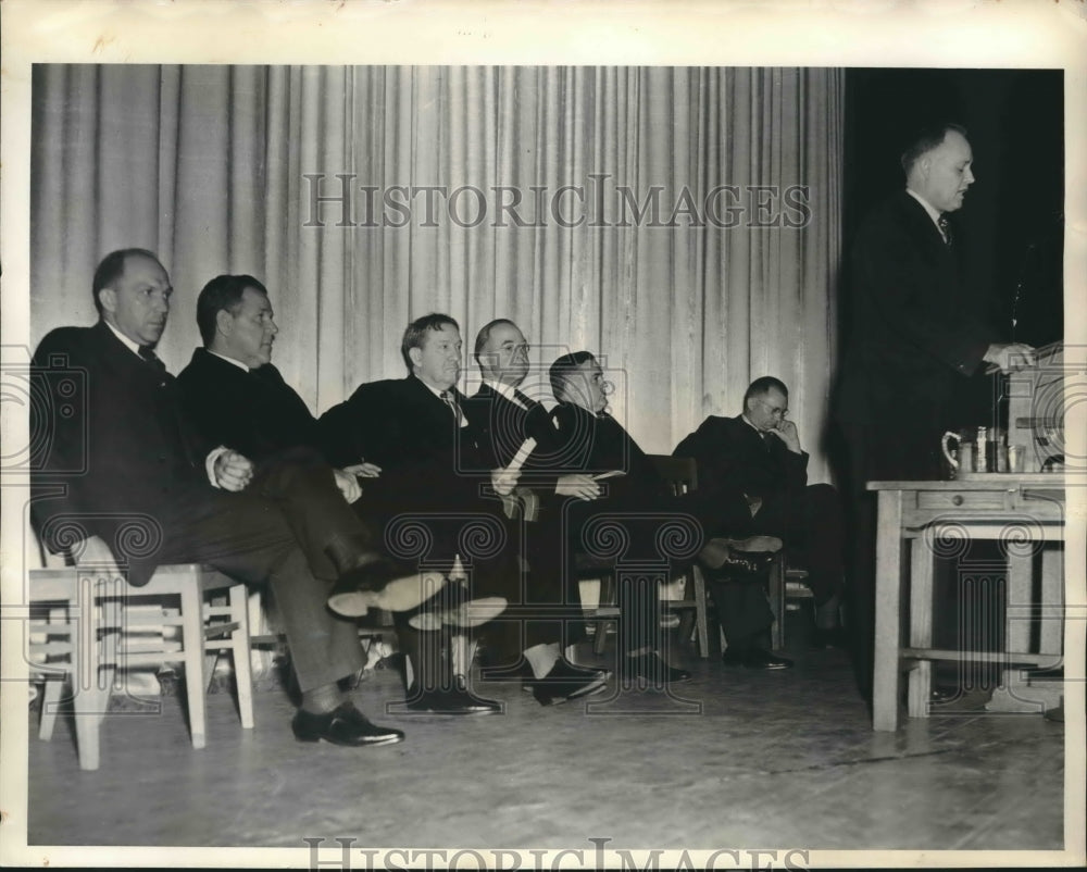Press Photo Dr AB Cox speaks at U of TX inauguration of Dr Homer Rainey-Historic Images