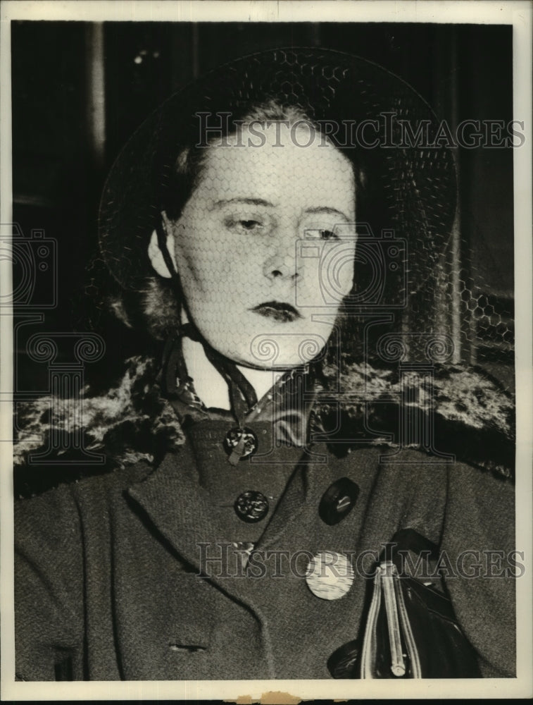 1938 Press Photo Widow Mrs. Inga Sammett at the Warren Avenue Police Station-Historic Images