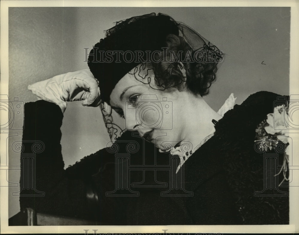 1937 Press Photo Suzanne Lenox appeared for Alimony case from J.D.Davis-Historic Images