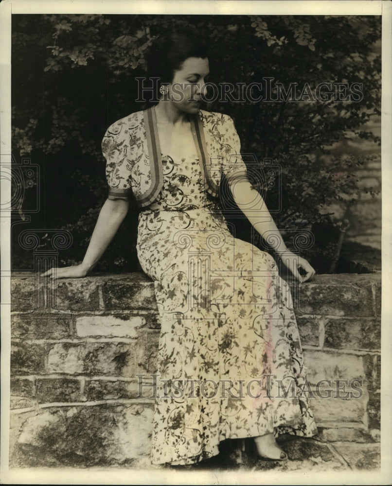 Press Photo Mrs William McCrow to assist husband in campaign - Historic Images