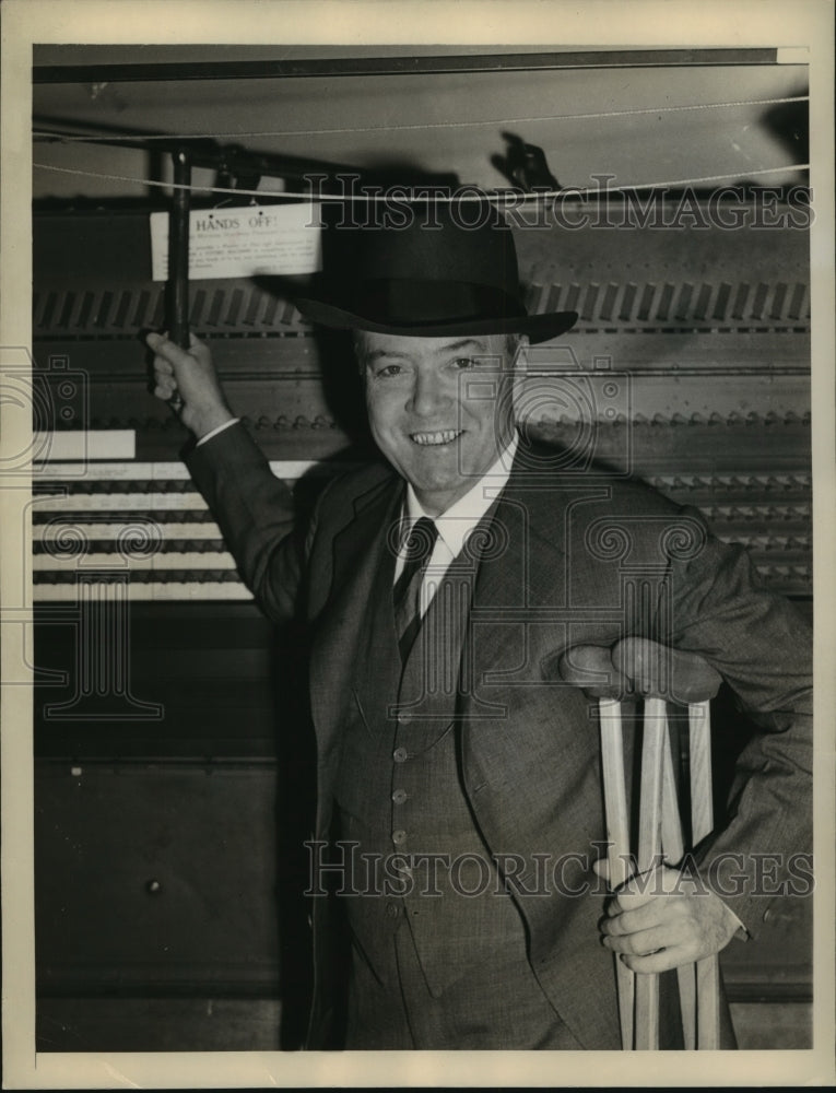 1943 William C. Bullitt, American envoy to Soviet runs for mayor - Historic Images