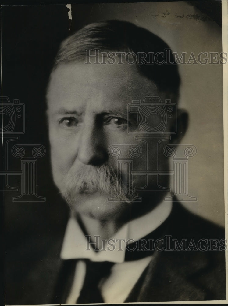Dr. Thomas Taylor, University of Texas, College of Engineering dean - Historic Images