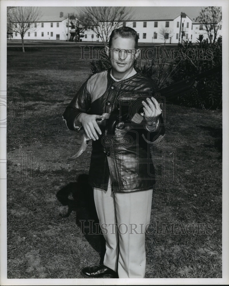 1963 Capt. John T. Bertva of USAF Marksmanship School - Historic Images