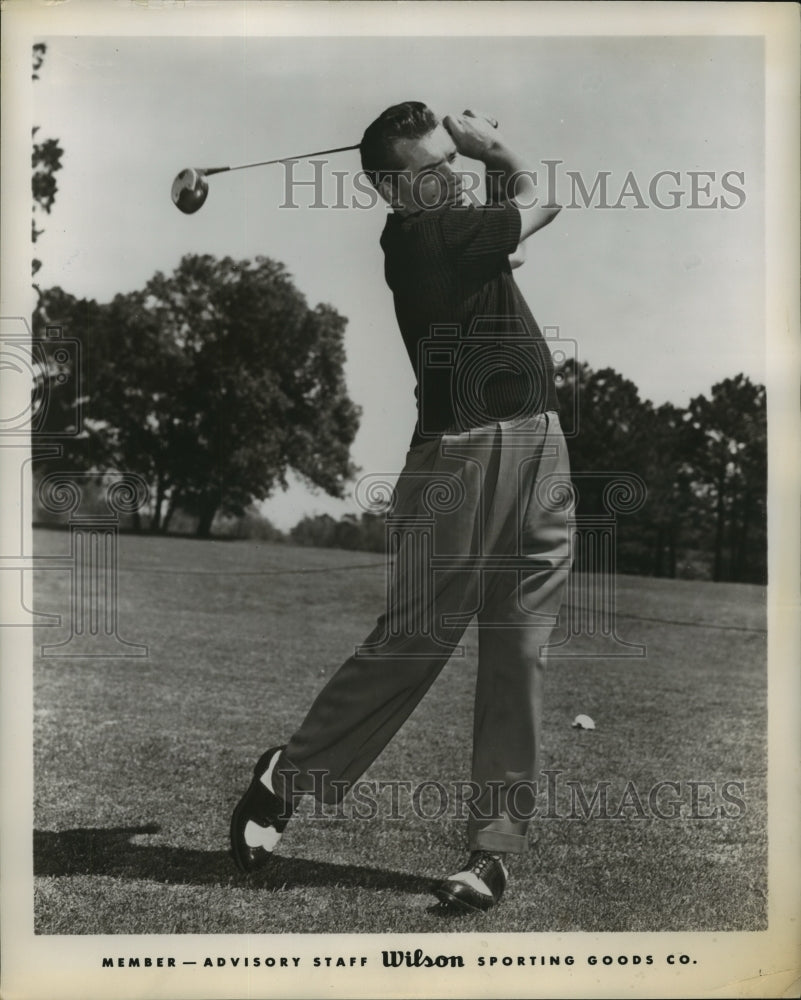 Press Photo An action scene of a golfer - sba12572-Historic Images