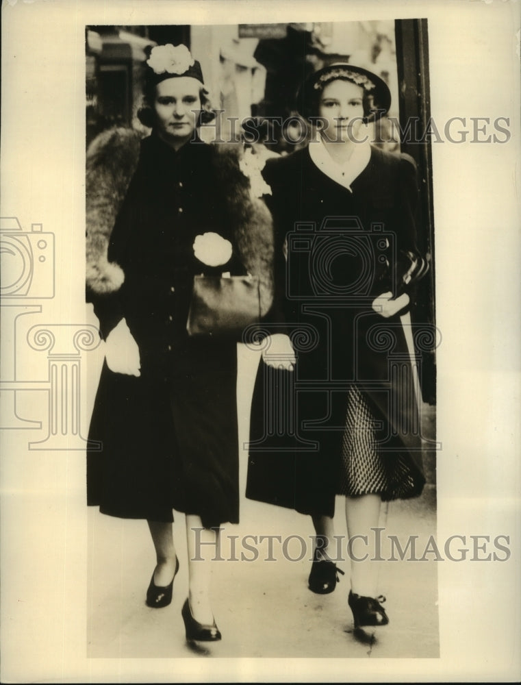 Press Photo Heiress Louise Carnegie Miller of New York with sister Barbara-Historic Images