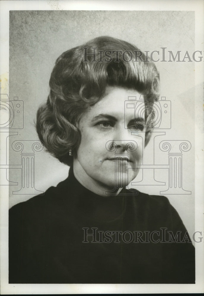 Press Photo Mrs. Elizabeth Siskey, candidate for Schertz Cibolo Board - Historic Images